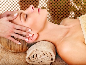 Remedios y Soluciones Naturales para Aliviar el Cuello Rígido